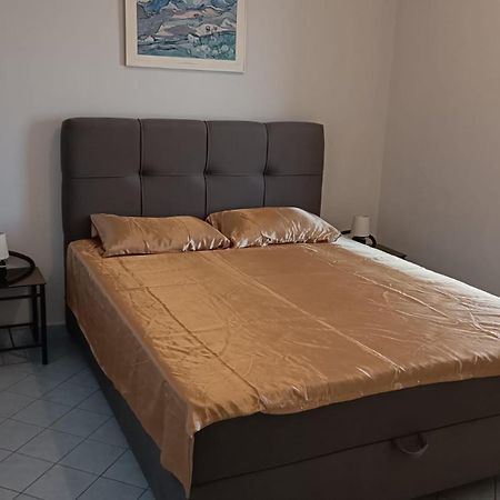 Studio Apartment Jemi プーラ エクステリア 写真